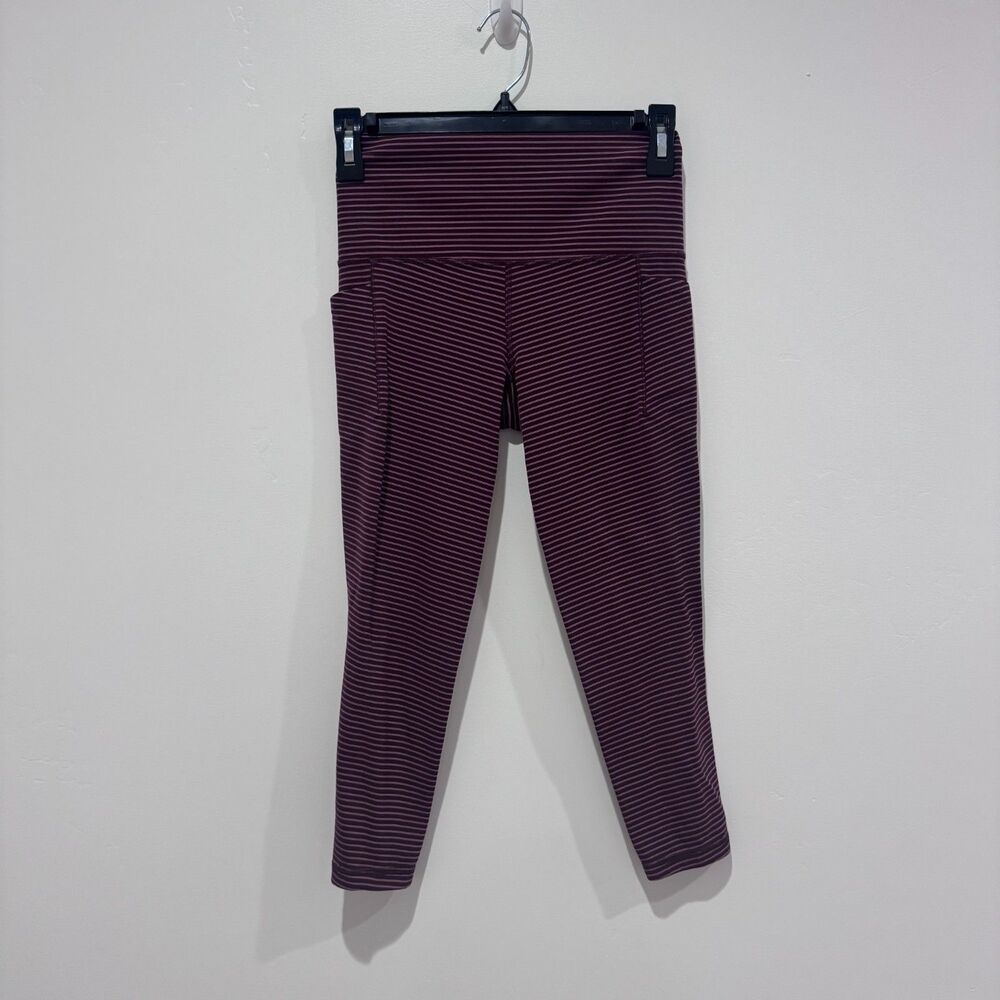 Athleta Salutation Stash Pocket Textured 7/8 Leggings Stripe Size XS